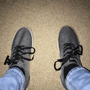 Vans Atwood Grey (used)
Size: 10